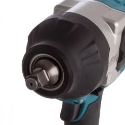 Makita DTW1002Z 18V Li-Ion Accu Slagmoersleutel Body - 1050Nm - 1/2" - Koolborstelloos 9 Makita DTW1002Z 18V Li-Ion Accu Slagmoersleutel Body - 1050Nm - 1/2" - Koolborstelloos -Metabo Winkel 08736b6692552567a3ec7aa57bb3bf98