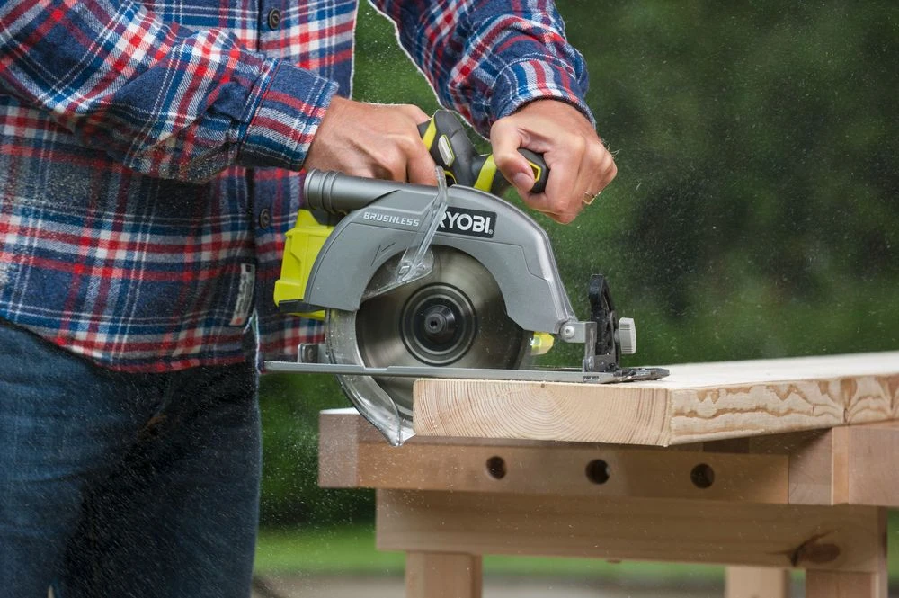 Ryobi R18CS7-0 BL ONE+ 18V Li-Ion Accu Cirkelzaag Body - 184mm - Koolborstelloos - 5133002890 7 Ryobi R18CS7-0 BL ONE+ 18V Li-Ion Accu Cirkelzaag Body - 184mm - Koolborstelloos - 5133002890 - Afbeelding 5