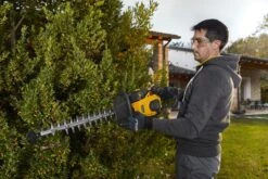 Stiga HT 525 Benzine Heggenschaar - 22,5cc - 0,65kW - 2-takt - 46cm - 35mm -Metabo Winkel 1948bd02746a14e132b1285d57b78f6b