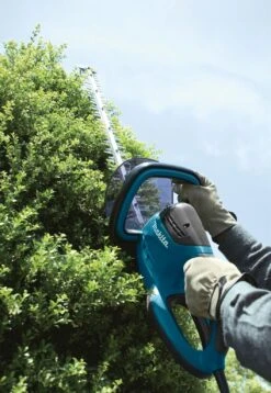 Makita UH4570 Heggenschaar - 550W - 450mm -Metabo Winkel 7d7f86ec5ee2084126967de81fc23325