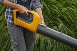 Stiga BL 100e Kit Accu Bladblazer Set (1x 4,0Ah) - 32m/s - 7,8m³/min -Metabo Winkel 862a4b4cda8a64a80f83f7a7fe0bea4c