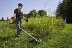 Stiga BC 760 B Benzine Bosmaaier - 52,8cc - 1,7kW - 2-takt - 45cm -Metabo Winkel 8d07dbd98f0bebbc2976ba329c7e6336