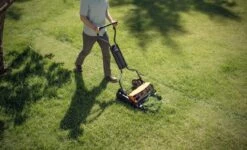 Fiskars StaySharp Max Set Grasmaaier Incl. Grasopvangbak - 46cm - 1001658 -Metabo Winkel a0646e6392a16557b9fbe9649308e78e