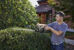 Alpina AHT 20 Li Kit 20V Li-Ion Accu Heggenschaar Set (1x 2,0Ah) - 55cm -Metabo Winkel a33d3e0f9db0319ad67d3ddb2806bed5