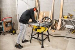 Powerplus POWX07595 Zaagtafel Met Onderstel - 2000W - 250mm -Metabo Winkel b1f995af69afc0077d109561ba8ede71