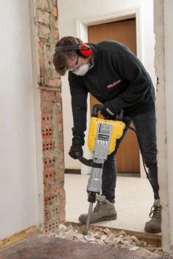 Powerplus POWX11861 HEX Breekhamer In Koffer 1700W - 60J -Metabo Winkel fb90f22cf36605896e22817ec94a6c1f