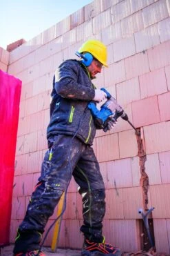 Scheppach DH1300PLUS SDS-Plus Boorhamer In Koffer - 1250W - 5J - 5907902901 15 Scheppach DH1300PLUS SDS-Plus Boorhamer In Koffer - 1250W - 5J - 5907902901 -Metabo Winkel fe1074a8ff98c6b93a4b2ce8f695575e